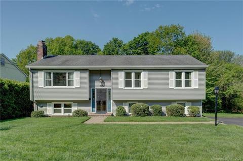 105 Fairway Dr, New Britain, CT 06053