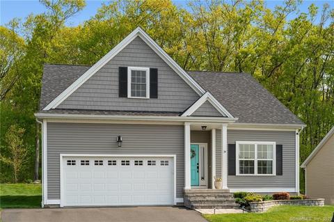 34 Heritage Ct, Wolcott, CT 06716