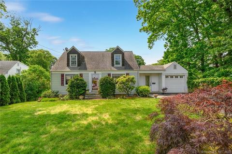 76 Glendale Dr, Stamford, CT 06906