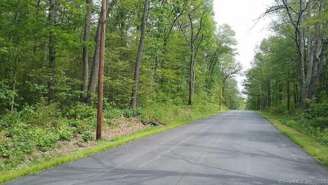 1 Mihaliak Road, Willington, CT 06279