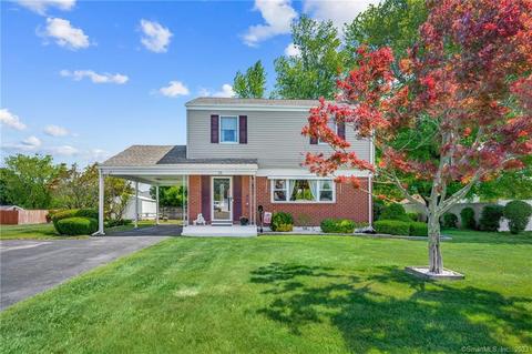 34 Putnam Ln, Enfield, CT 06082