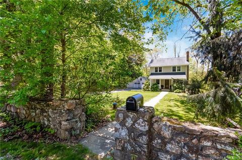 5 Old Rock Ln, Norwalk, CT 06850