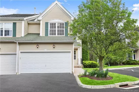 714 Lexington Blvd #714, Bethel, CT 06801