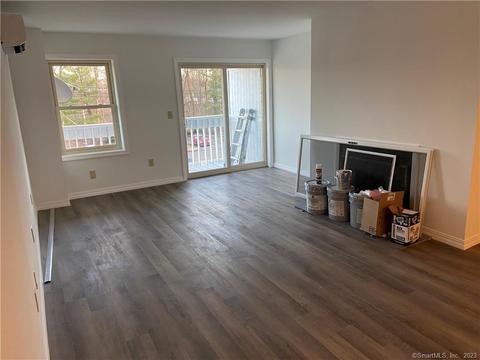 100 Kane St #C7, West Hartford, CT 06119