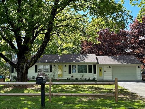 327 Church St, Brooklyn, CT 06234