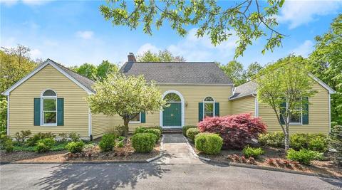 10 Berthier Pl, Ridgefield, CT 06877