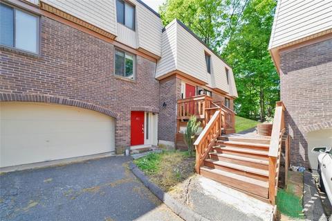 38 Trolley Crossing Ln #38, Middletown, CT 06457