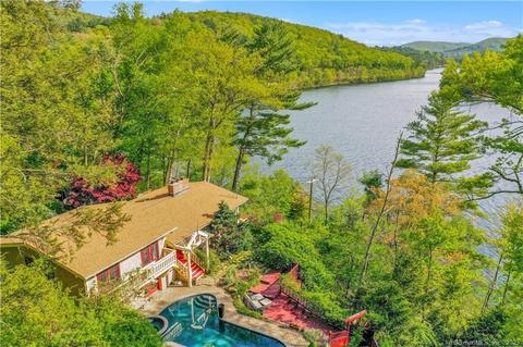 438 Reservoir Rd, New Hartford, CT 06057