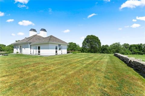 11 Lhirondelle Ln, Stonington, CT 06378