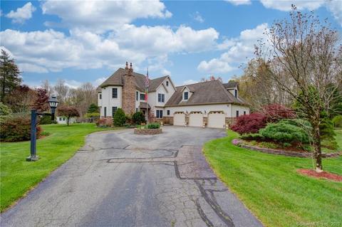 21 Silver Meadow Dr, Colchester, CT 06415