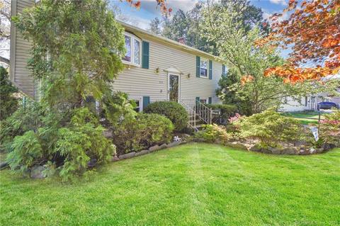 655 Merwin Ave, Milford, CT 06460