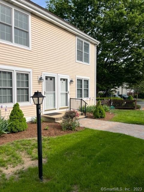 54 Rope Ferry Rd #E85, Waterford, CT 06385