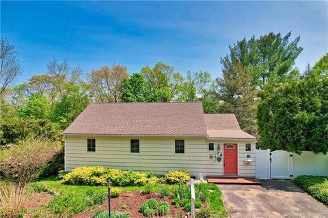 46 Chestnut Ct, Watertown, CT 06795