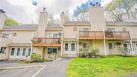 8 Rose Ln #26-14, Danbury, CT 06811