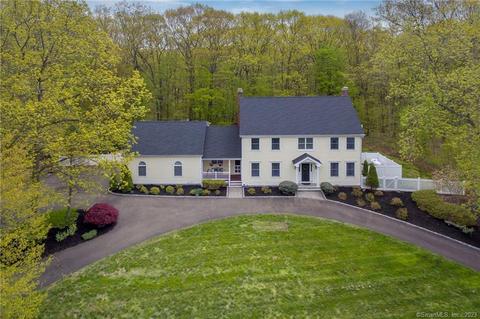 20 Hidden Springs Rd, Madison, CT 06443