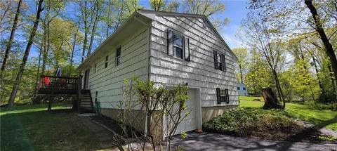 13 Flax Hill Rd, Brookfield, CT 06804