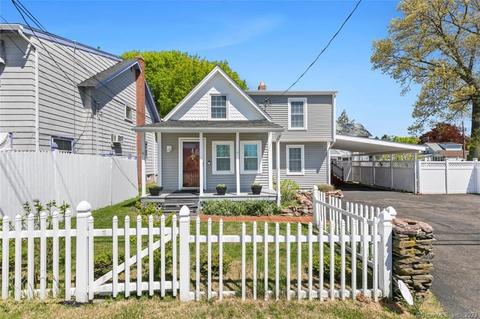 14 Wilkenda Ave, East Haven, CT 06512