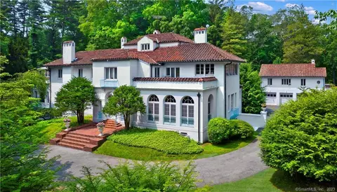 618 Lake Ave, Greenwich, CT 06830