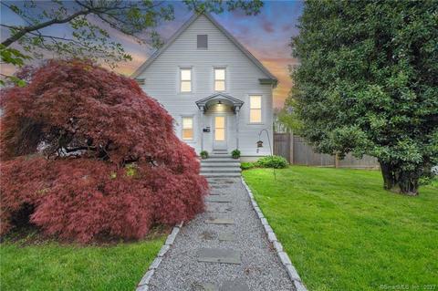 321 Castle Ave, Fairfield, CT 06825