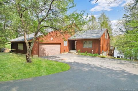 55 Crooked Trl, Woodstock, CT 06281