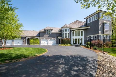 147 Deercliff Rd, Avon, CT 06001