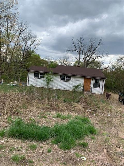 1590 Meriden Ave, Southington, CT 06489