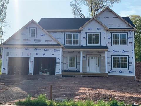 56 Willow Creek Ln, Southington, CT 06489