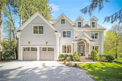 74 Cranbury Rd, Norwalk, CT 06851