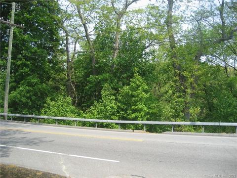 224 Taftville Occum Rd, Norwich, CT 06360