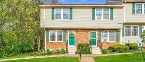 11 Countryside Ln #6, Middletown, CT 06457
