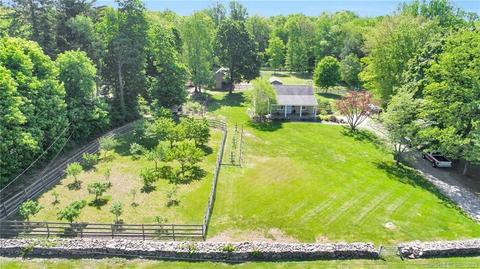 221 Banks Rd, Easton, CT 06612