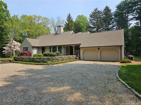 44 Sunset Farm Rd, West Hartford, CT 06107