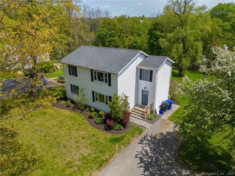 75 S Lake St, Litchfield, CT 06759