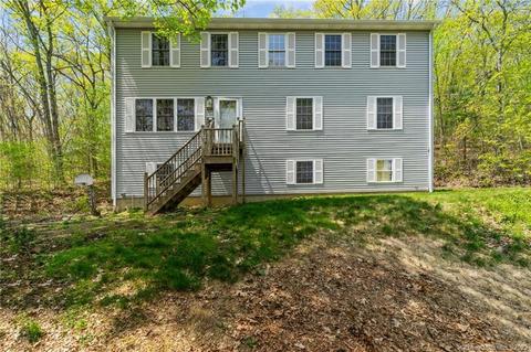 233 Snake Meadow Rd, Plainfield, CT 06354