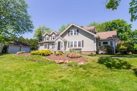 16 Colton St, Farmington, CT 06032