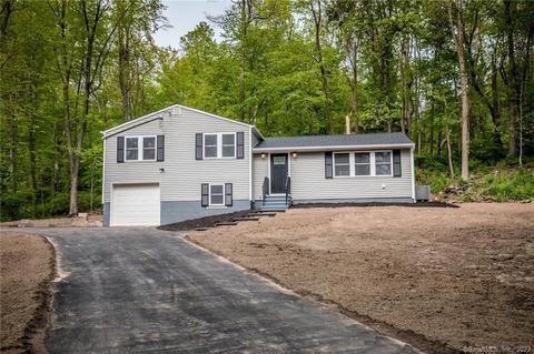 31 Hickory Ln, Madison, CT 06443