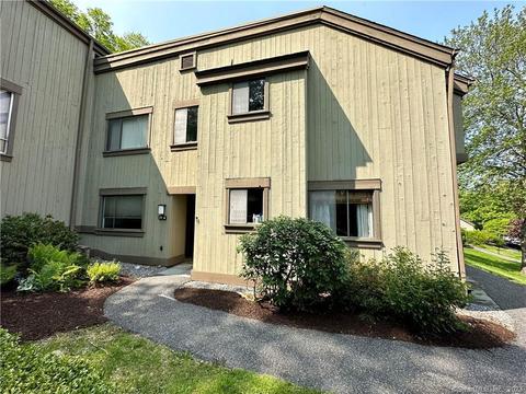 20 Heritage Vlg #A, Southbury, CT 06488