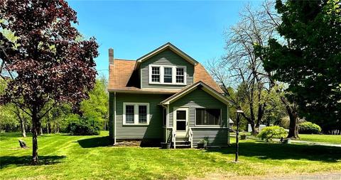 389 Pompeo Rd, North Grosvenor Dale, CT 06255
