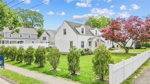 537 S Pine Creek Rd, Fairfield, CT 06824