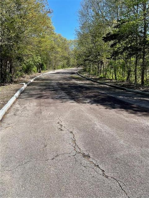 89 Provnltnpke, North Stonington, CT 06359