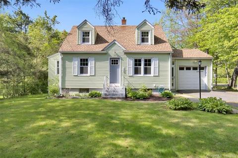 138 Blake Rd, New Britain, CT 06053