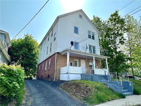 60 Lyons St, New Britain, CT 06052