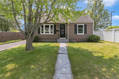 6 Brainard Rd, Enfield, CT 06082