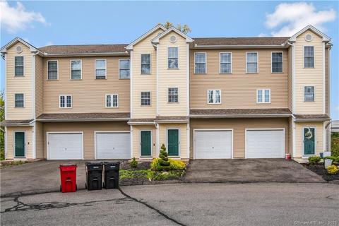 65 Quarry Farms #65, Meriden, CT 06451