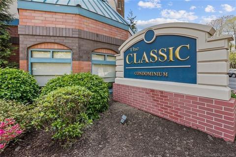 25 Forest St #7F, Stamford, CT 06901