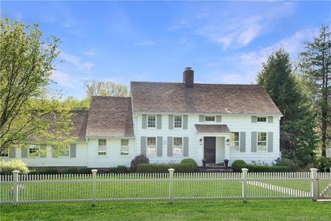 35 E Ridge Rd, Ridgefield, CT 06877