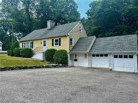 6 Down River Rd, New Canaan, CT 06840