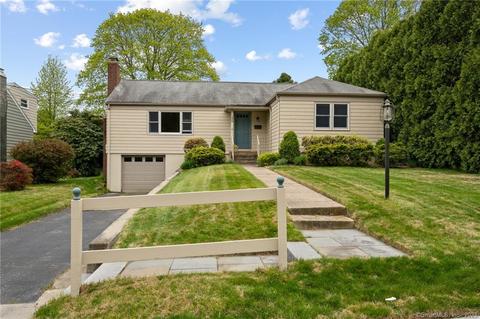 206 Glenwood Ave, New London, CT 06320