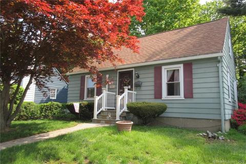 1997 Baldwin St, Waterbury, CT 06706