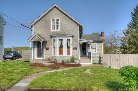 14 Bank St, Groton, CT 06355